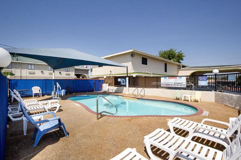Отель Rodeway Inn San Antonio Lackland Afb  Seaworld