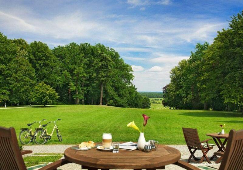 Hotel Schloss Fleesensee