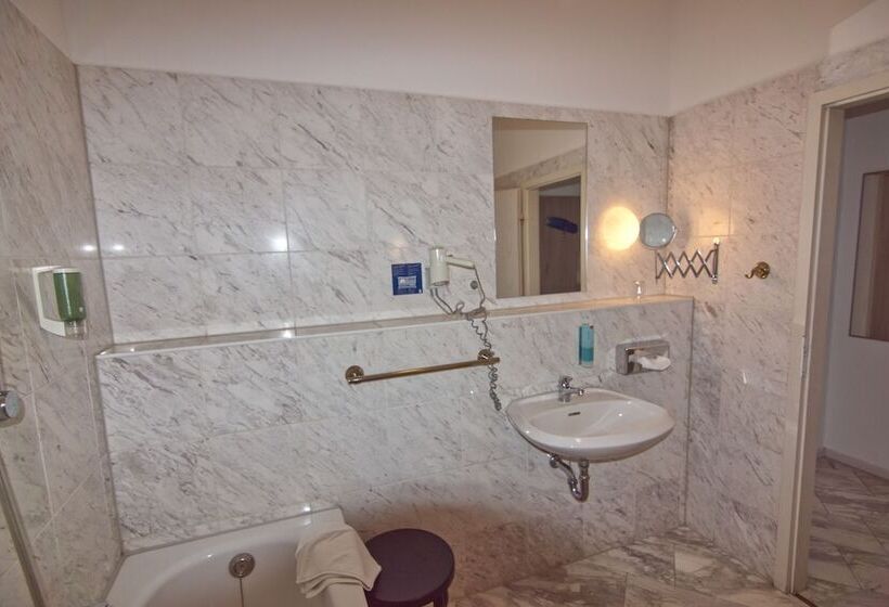 酒店 Sächsischer Hof