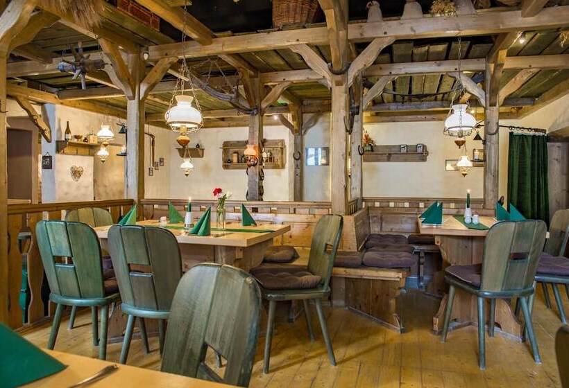 فندق Schwarzer Adler Tangermünde