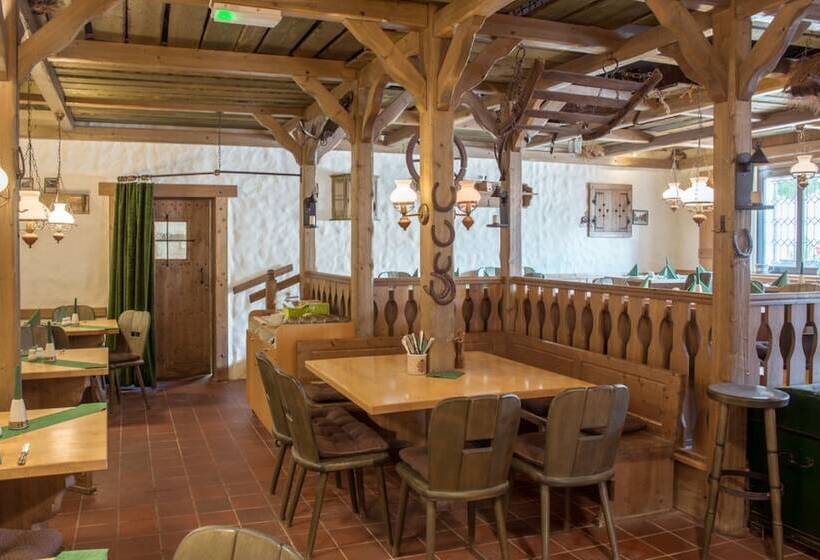 فندق Schwarzer Adler Tangermünde