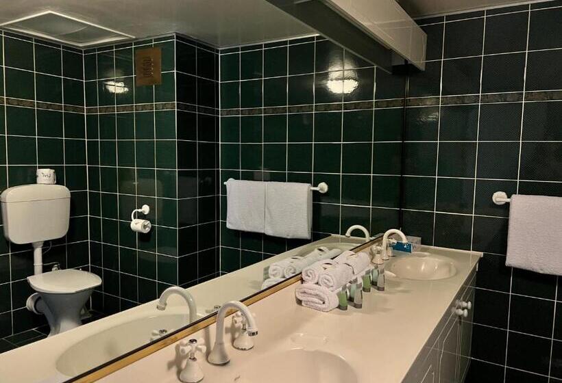 هتل Stay At Alice Springs