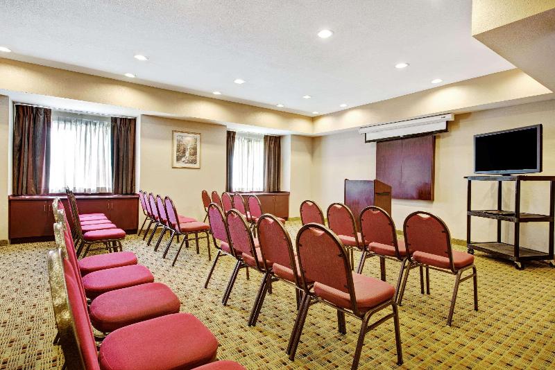 酒店 Super 8 By Wyndham San Antonio Airport North