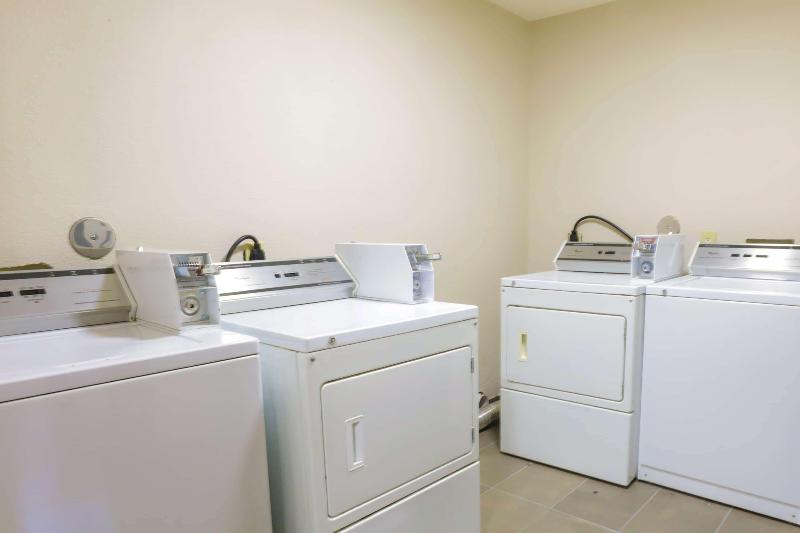 בית מלון כפרי Super 8 By Wyndham San Antonio Airport North