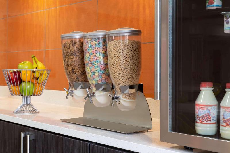 酒店 Super 8 By Wyndham San Antonio Airport North