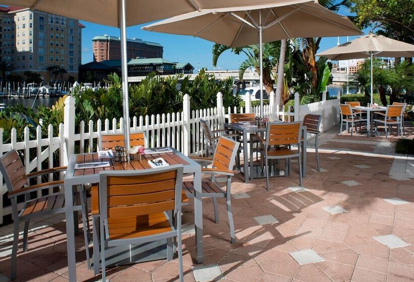 فندق Tampa Marriott Water Street