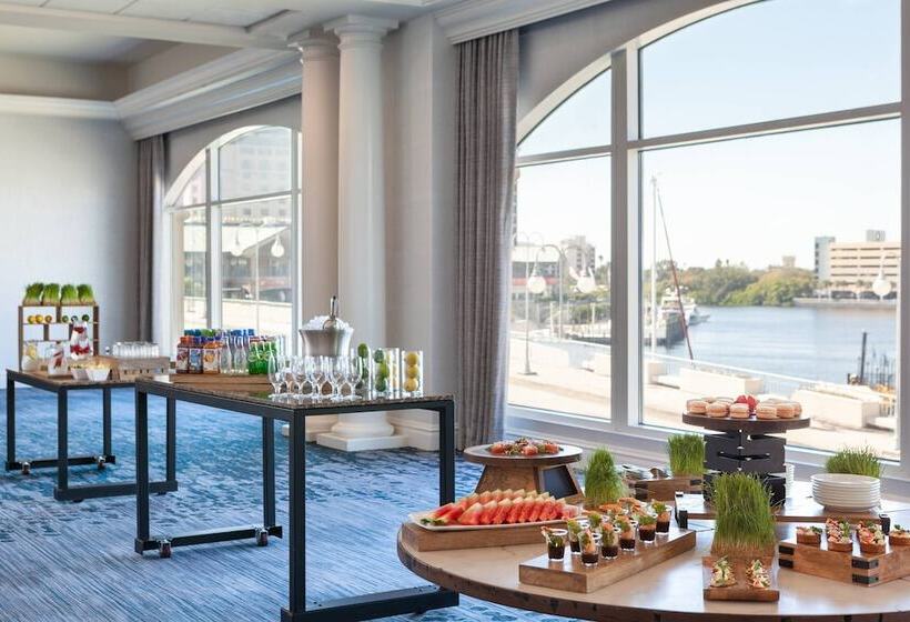 فندق Tampa Marriott Water Street