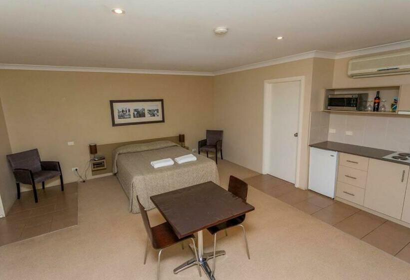 בית מלון כפרי The Kidman Wayside Inn