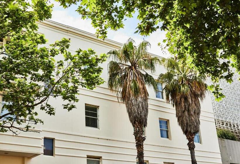 ホテル The Prince