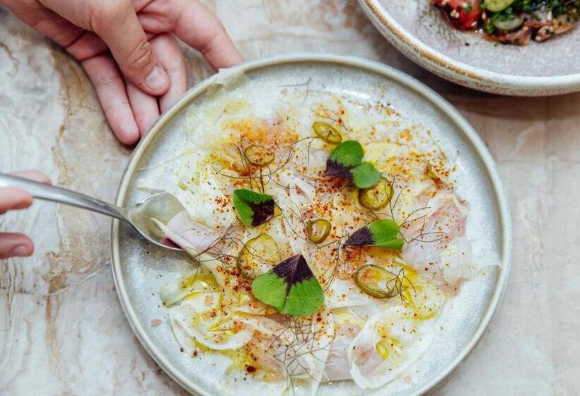 ホテル The Prince