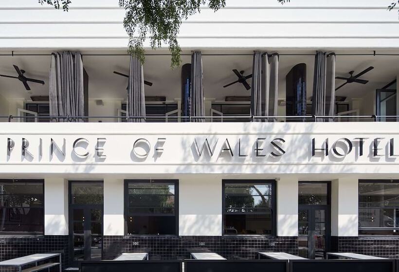 ホテル The Prince