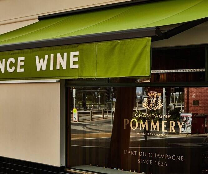 ホテル The Prince