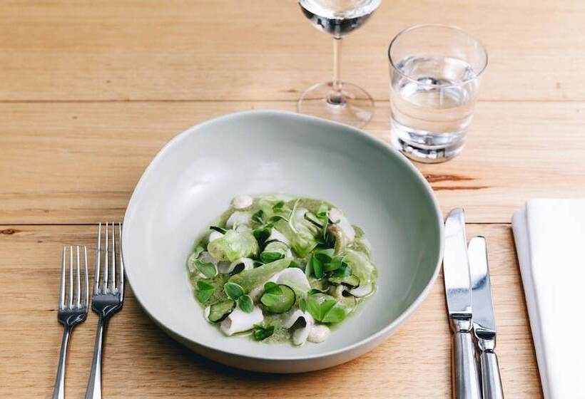 ホテル The Prince