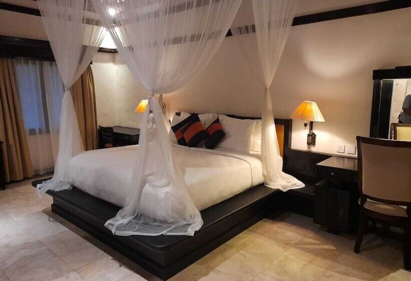 هتل The Royal Beach Seminyak Bali