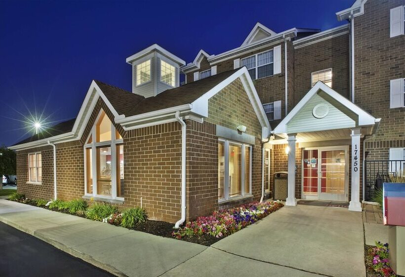 فندق Towneplace Suites By Marriott Detroit Livonia