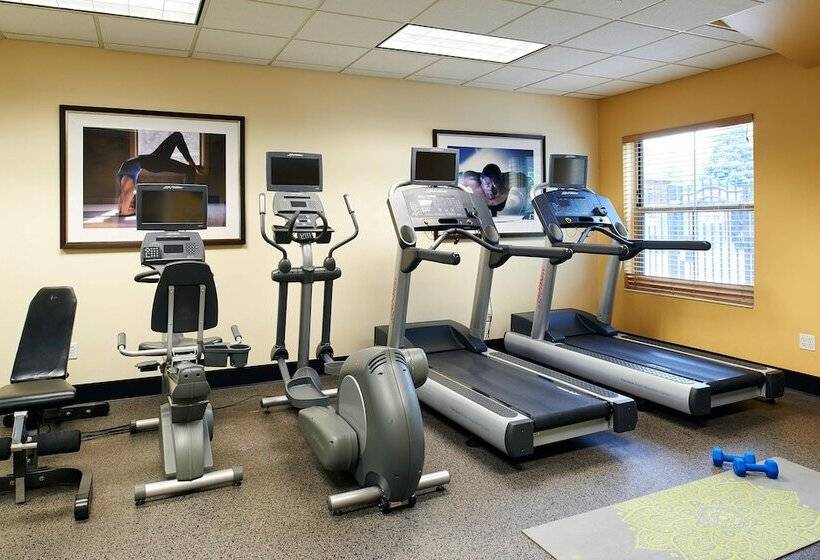 Отель Towneplace Suites By Marriott Minneapolis Downtown/north Loop