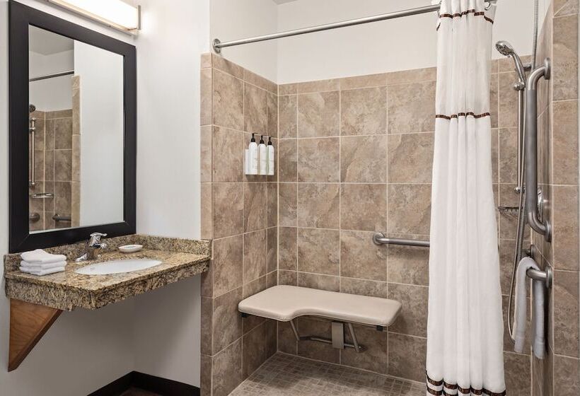Отель Towneplace Suites By Marriott Minneapolis Downtown/north Loop