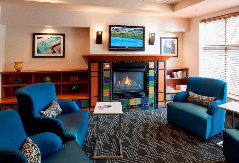 Отель Towneplace Suites By Marriott Minneapolis Downtown/north Loop