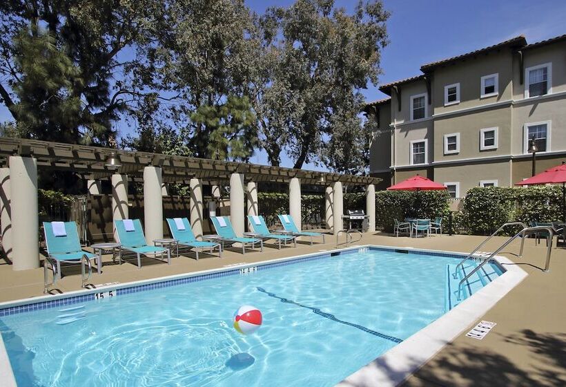 فندق Towneplace Suites By Marriott San Jose Cupertino