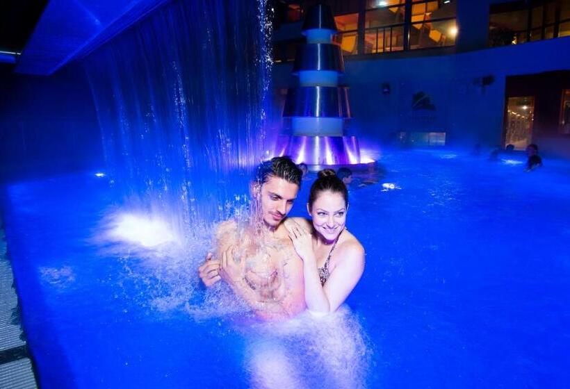 ホテル Walliserhof Leukerbad Therme