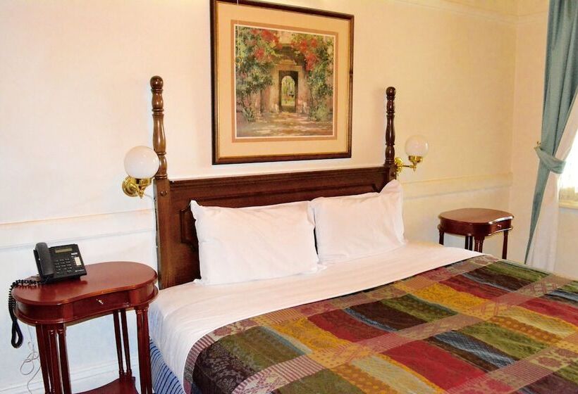 Magnolia Court Boutique Hotel Melbourne