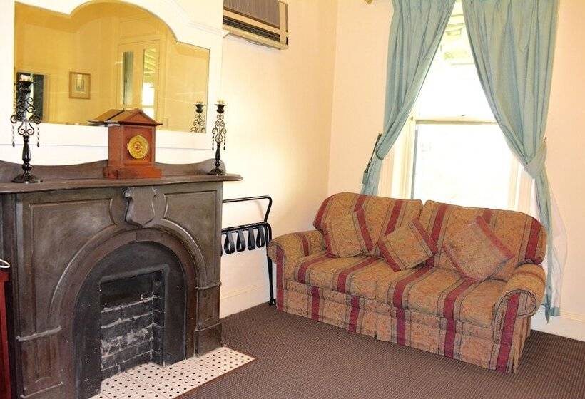 Magnolia Court Boutique Hotel Melbourne