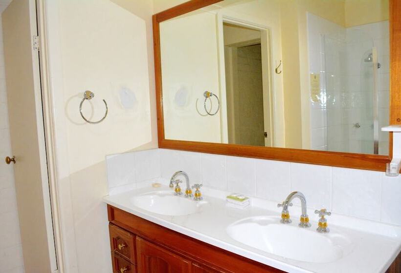 Magnolia Court Boutique Hotel Melbourne