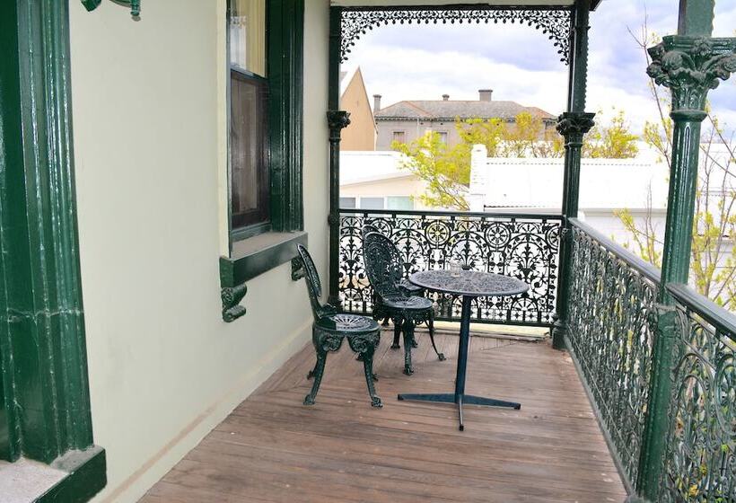 Magnolia Court Boutique Hotel Melbourne