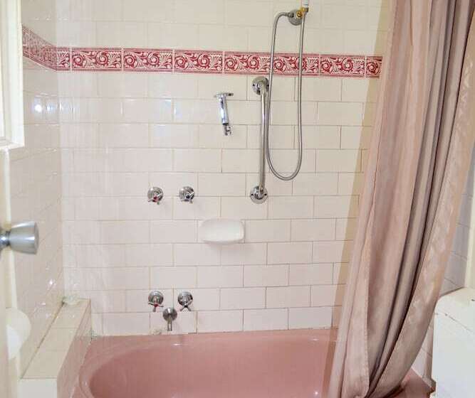 Magnolia Court Boutique Hotel Melbourne