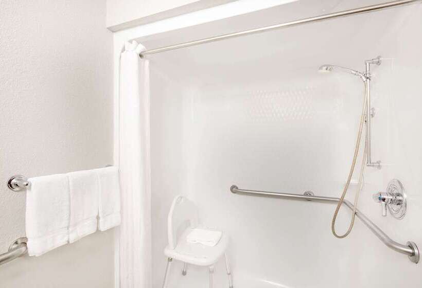 Microtel Inn And Suites   Ames