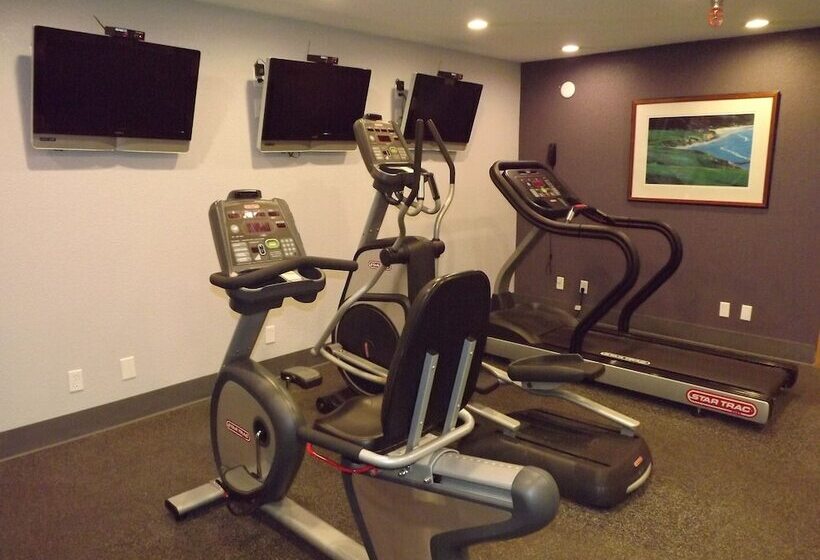 Microtel Inn And Suites   Ames