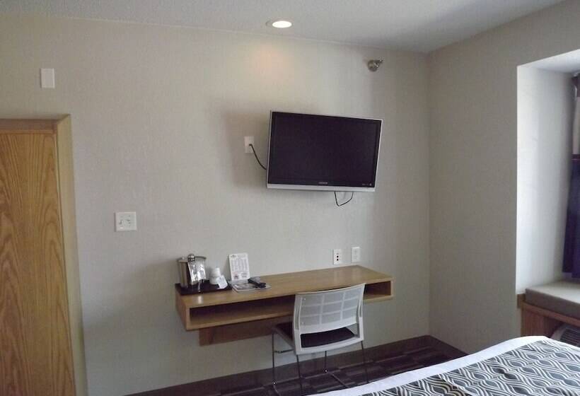 Microtel Inn And Suites Ames