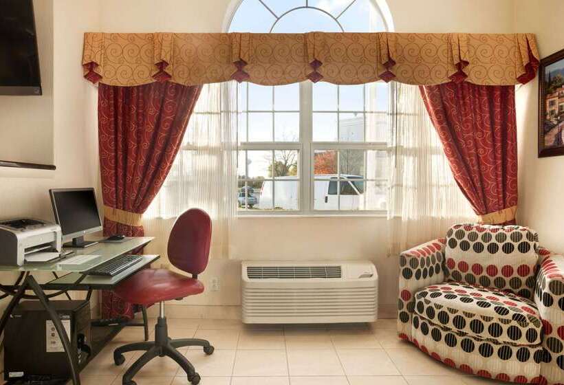 Microtel Inn & Suites By Wyndham Ann Arbor