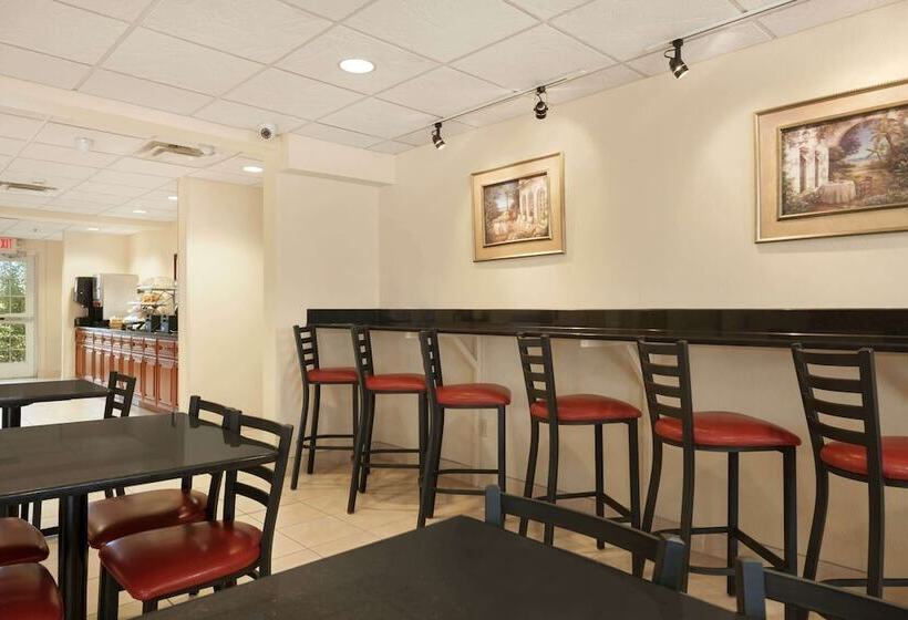 Microtel Inn & Suites By Wyndham Ann Arbor