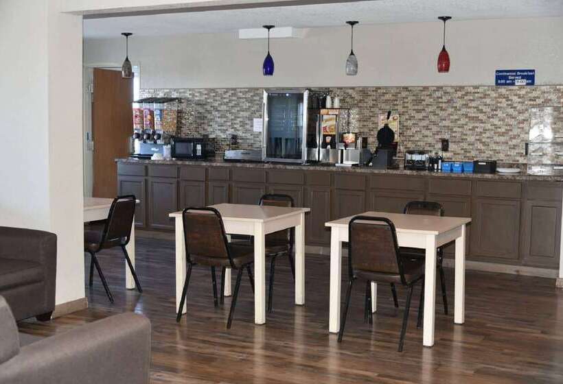 Microtel Inn & Suites By Wyndham Fond Du Lac