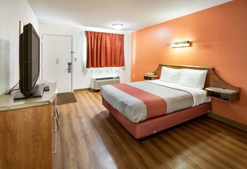 Motel 6dayton, Oh  Englewood