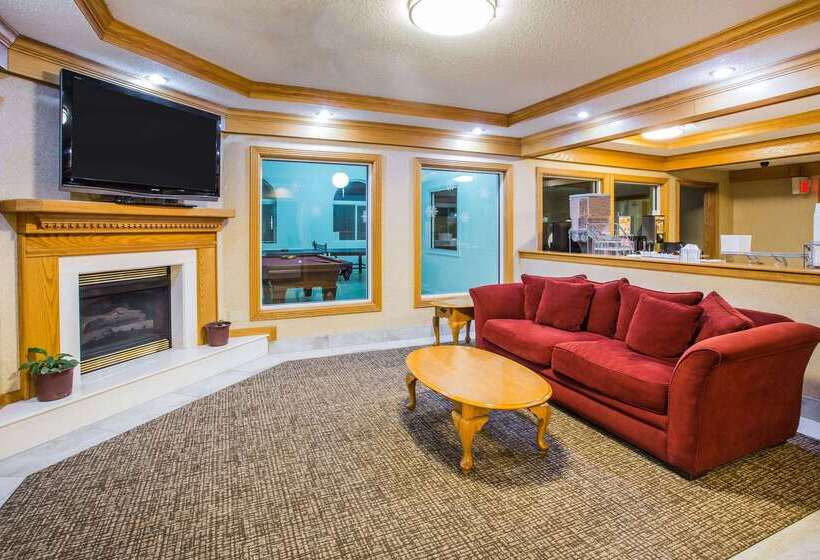 فندق على الطريق Super 8 By Wyndham Remington