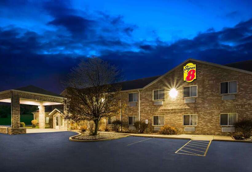 فندق على الطريق Super 8 By Wyndham Remington