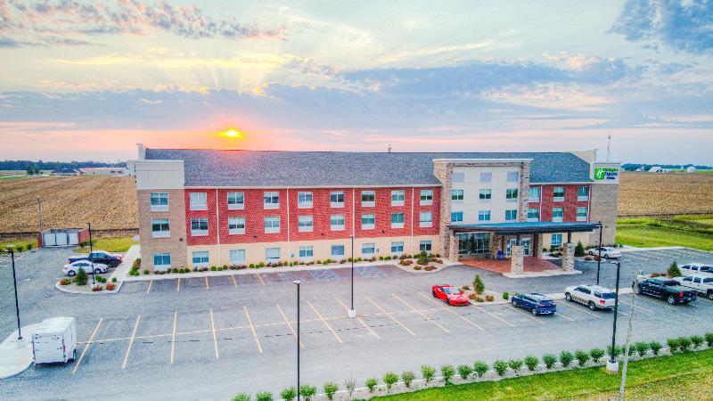 فندق على الطريق Super 8 By Wyndham Remington