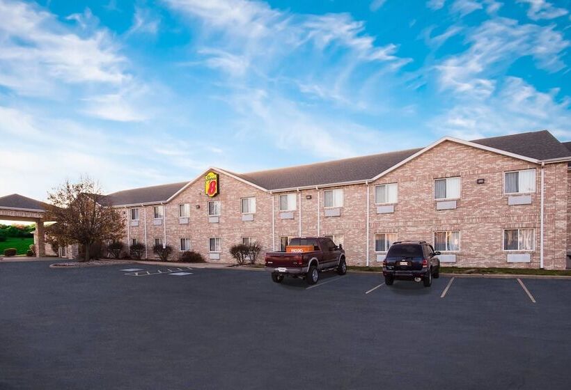 فندق على الطريق Super 8 By Wyndham Remington