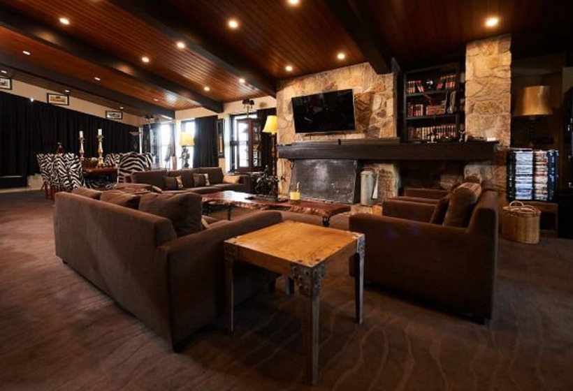 Mt Buller Chalet Hotel & Suites