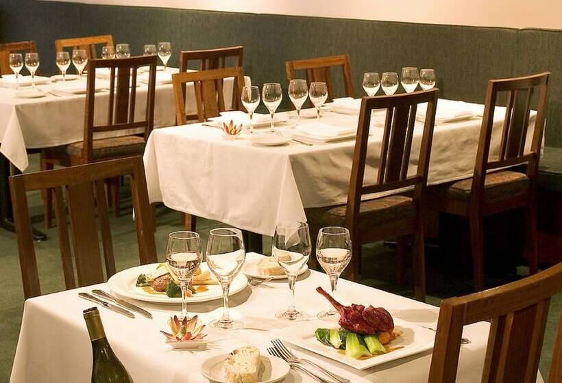 Mt Buller Chalet Hotel & Suites