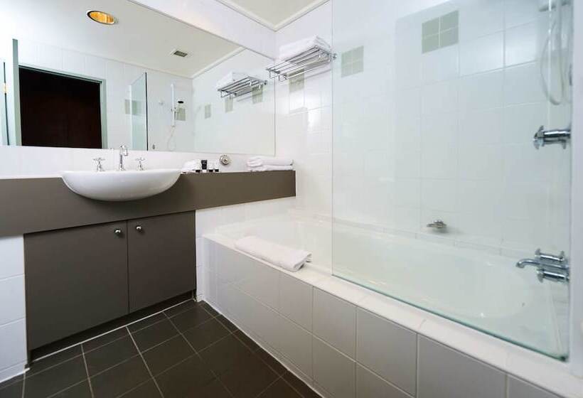 Mt Buller Chalet Hotel & Suites