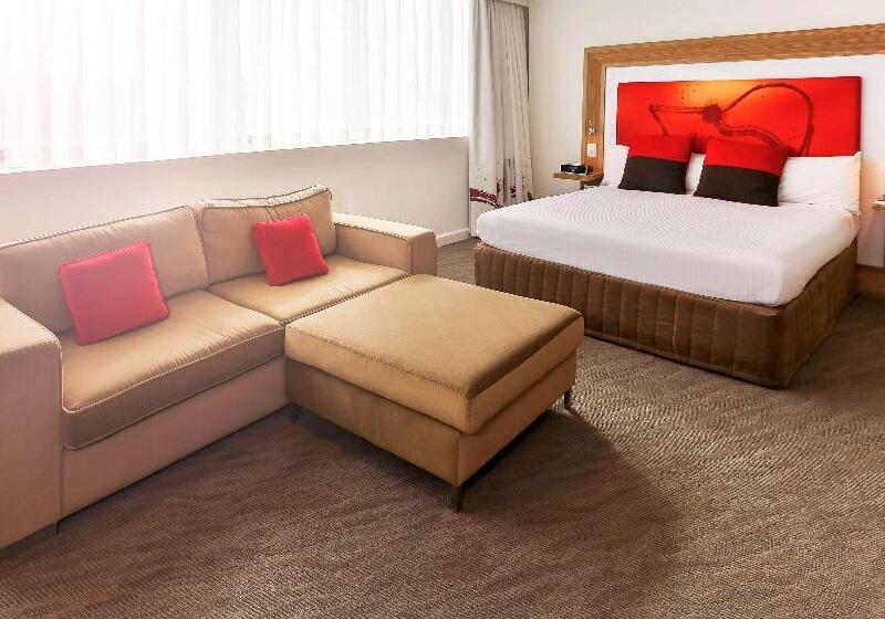 Novotel Sydney West Hq