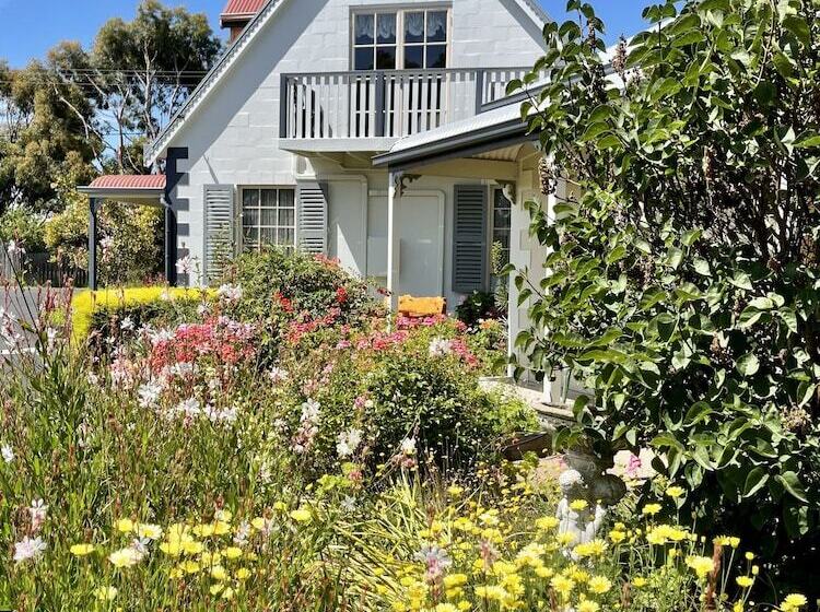 호텔 Swansea Cottages & Lodge Suites