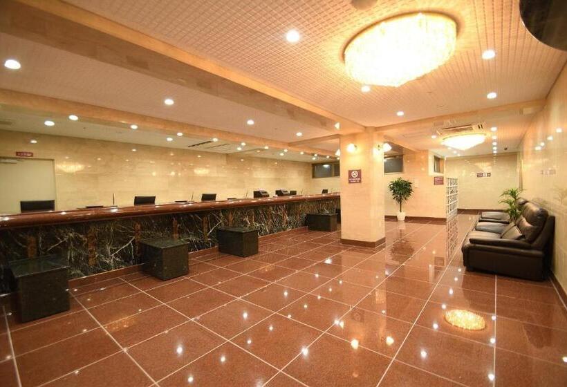 Kyoto Universal Hotel Karasuma