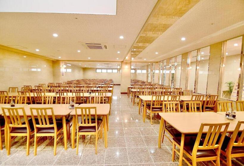 Kyoto Universal Hotel Karasuma