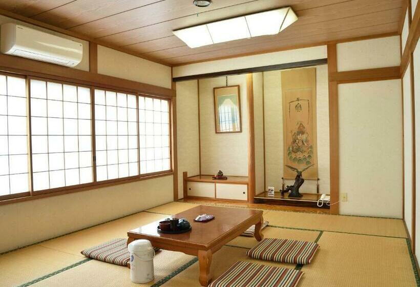 فندق Nishidani Onsen Chuseikan