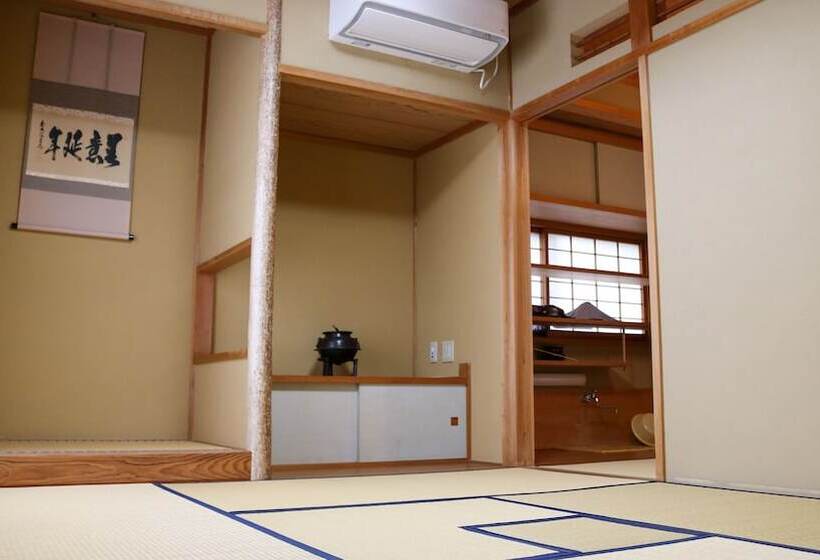 Отель Sanbe Onsen Kokumin Shukusha Sanbesou