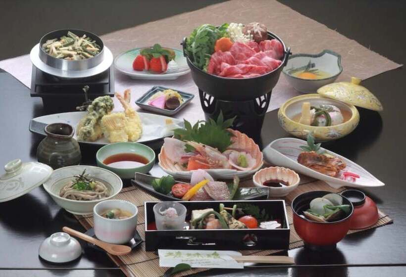 Отель Sanbe Onsen Kokumin Shukusha Sanbesou